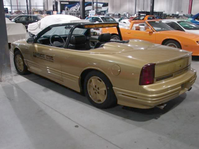 Oldsmobile Cutlass 1988 Gold PPG Pace Car