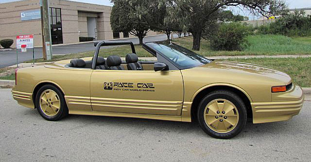 Oldsmobile Cutlass 1988 Gold PPG Pace Car